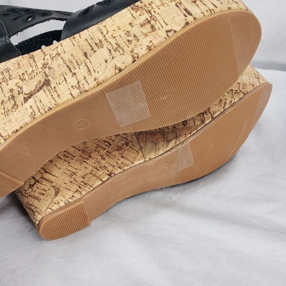 Nature Breeze Women’s Black Wedge Flower Pattern Shoes size 9 NWOT Nature breeze - Picture 7 of 7
